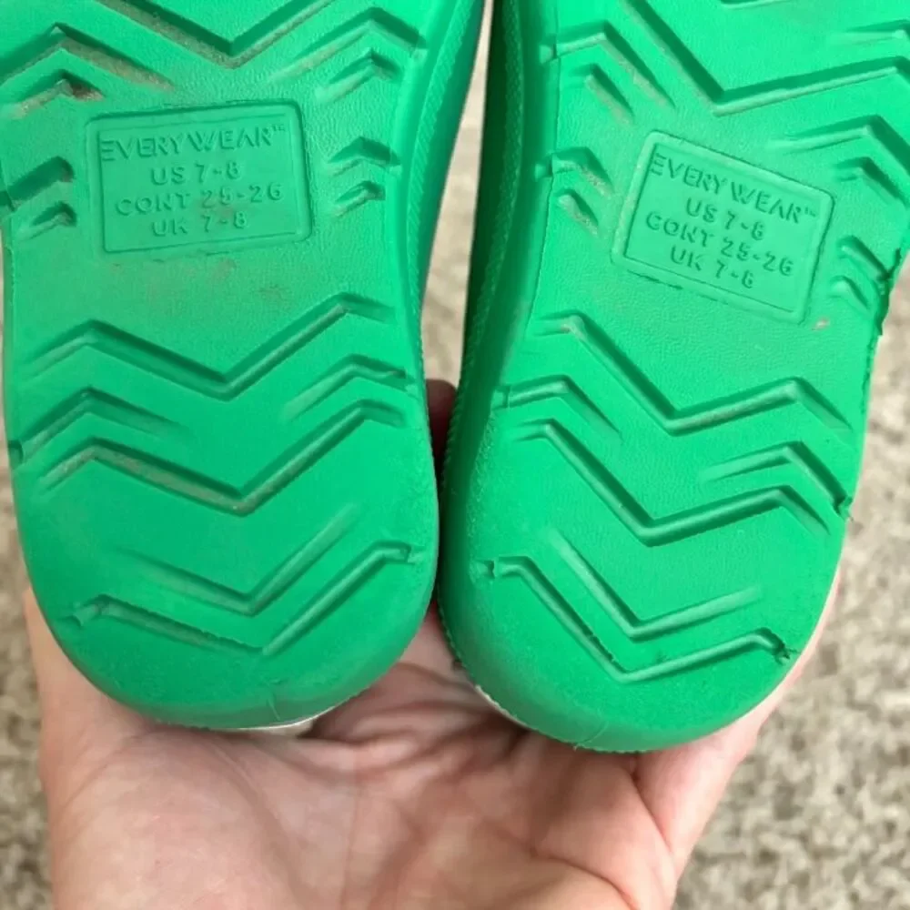 Size 7 / Toddler Boy Rain Boots